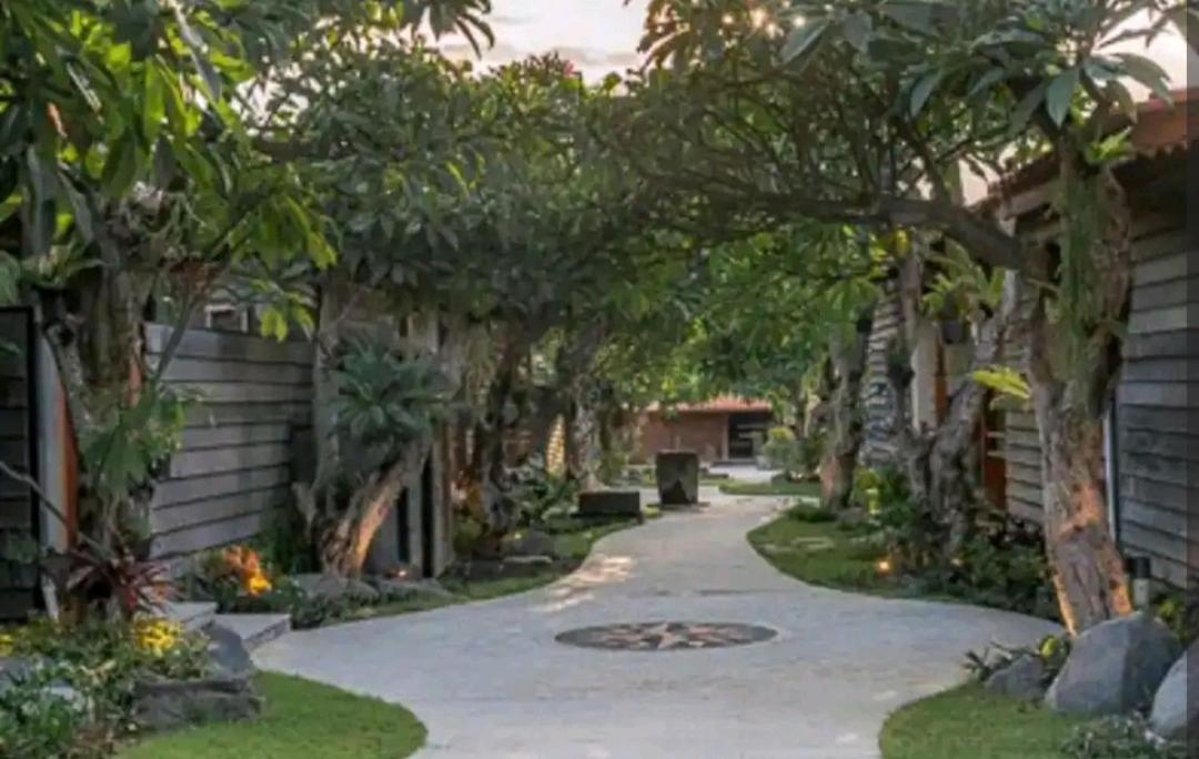 Damai Taman liburan *